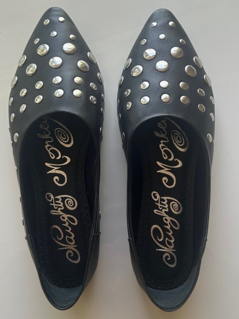 NAUGHTY MONKEY Harriette Pointed Toe Leather Studded Flats 7.5 EUC